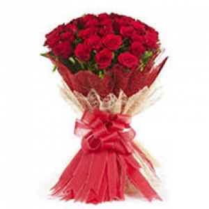 Glorify the dear ones - send flowers to Bangalore, feel the 